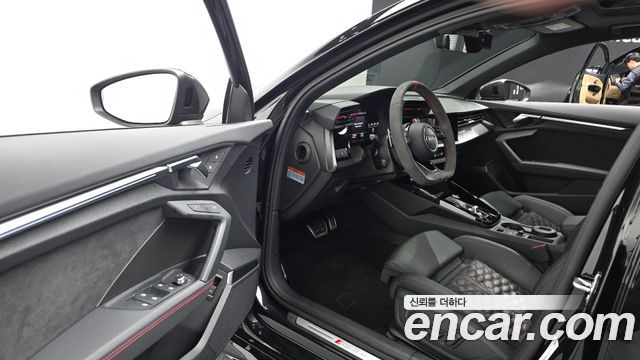 Audi RS3 2.5 TFSI Quattro