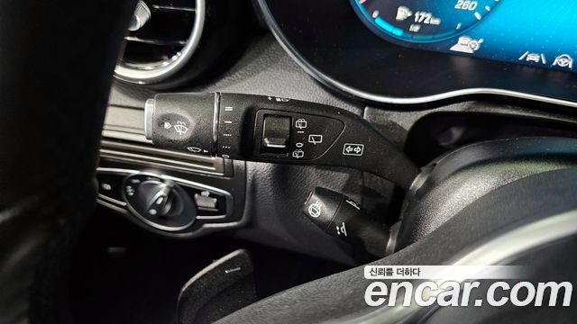 Mercedes-Benz GLC-Class GLC300 4MATIC Premium