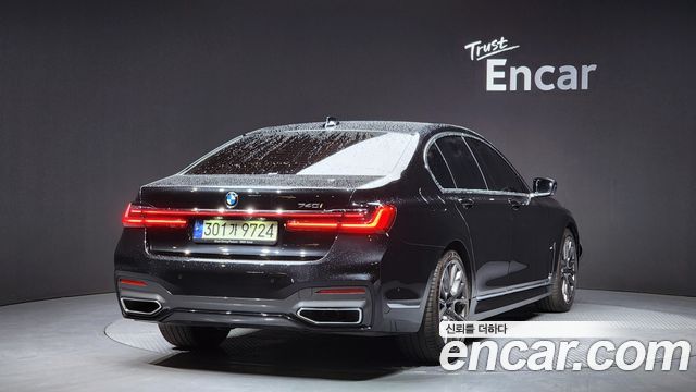 BMW 7-Series 740i M Sport