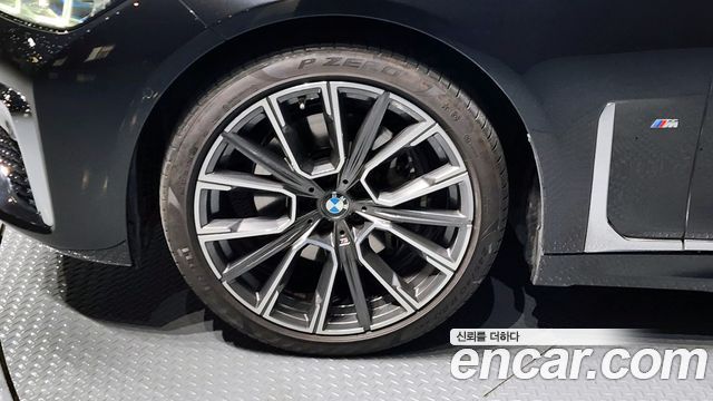 BMW 7-Series 740i M Sport