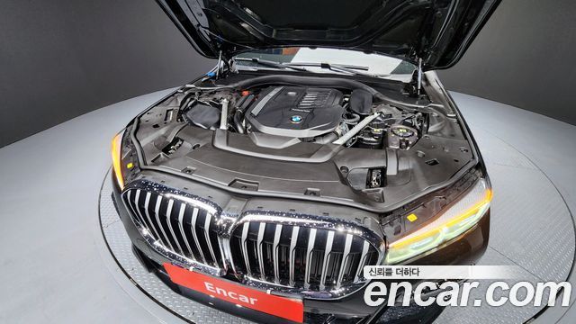 BMW 7-Series 740i M Sport