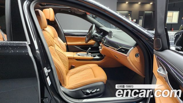 BMW 7-Series 740i M Sport