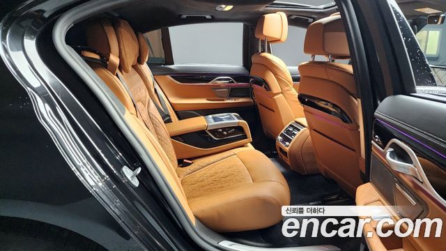BMW 7-Series 740i M Sport