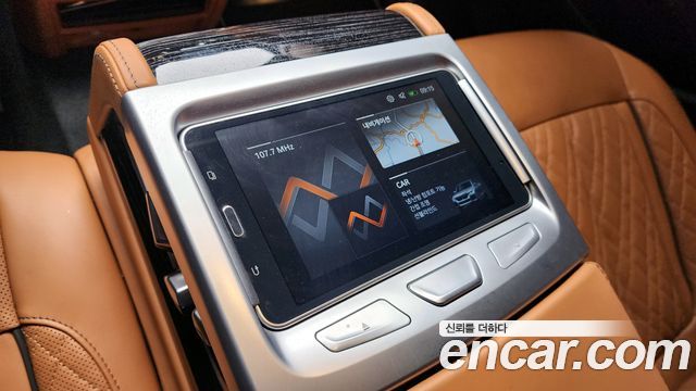 BMW 7-Series 740i M Sport