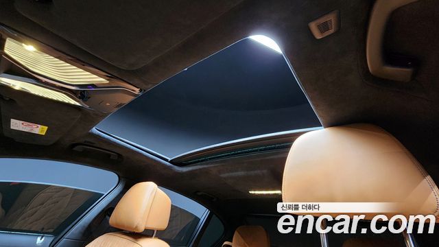 BMW 7-Series 740i M Sport