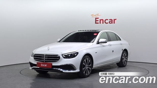 Mercedes-Benz E-Class E300e 4MATIC Exclusive