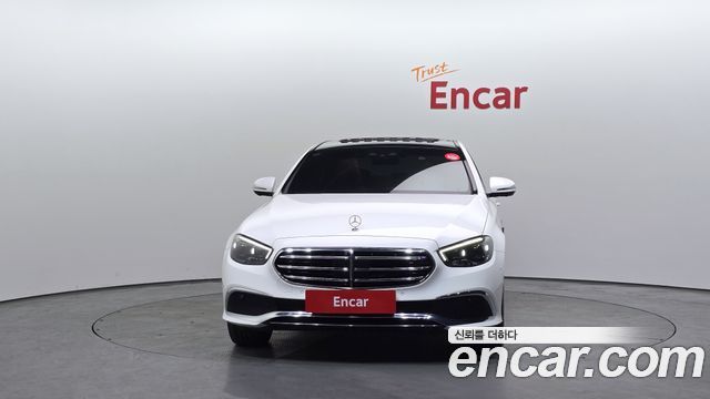 Mercedes-Benz E-Class E300e 4MATIC Exclusive