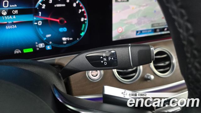 Mercedes-Benz E-Class E300e 4MATIC Exclusive