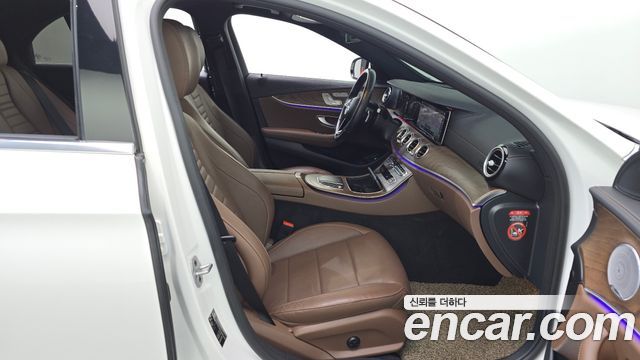 Mercedes-Benz E-Class E300e 4MATIC Exclusive