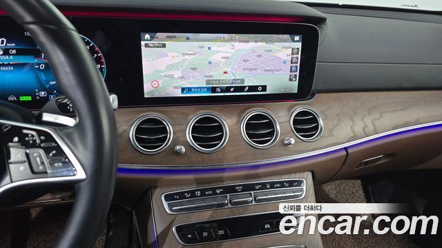 Mercedes-Benz E-Class E300e 4MATIC Exclusive