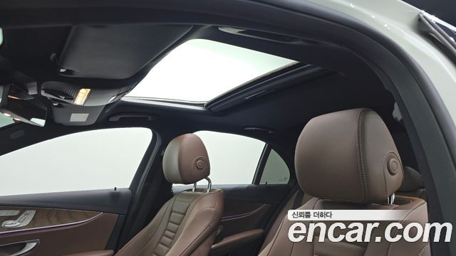 Mercedes-Benz E-Class E300e 4MATIC Exclusive