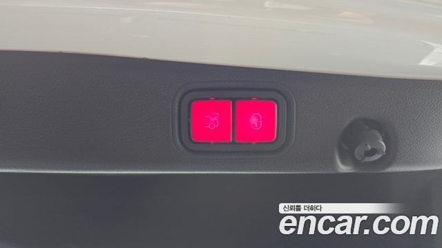 Mercedes-Benz E-Class E300e 4MATIC Exclusive
