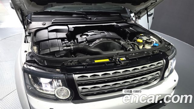 Land Rover Discovery 3.0 SDV6 SE