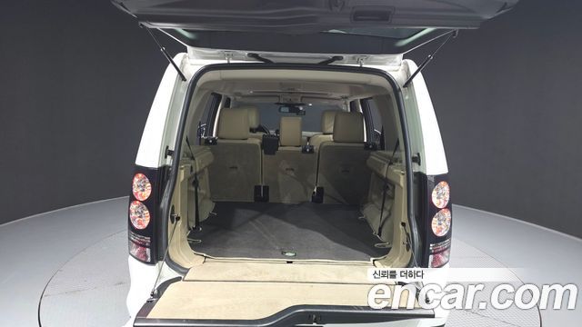 Land Rover Discovery 3.0 SDV6 SE