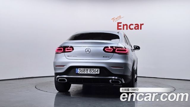 Mercedes-Benz GLC-Class GCL300 4MATIC Coupe