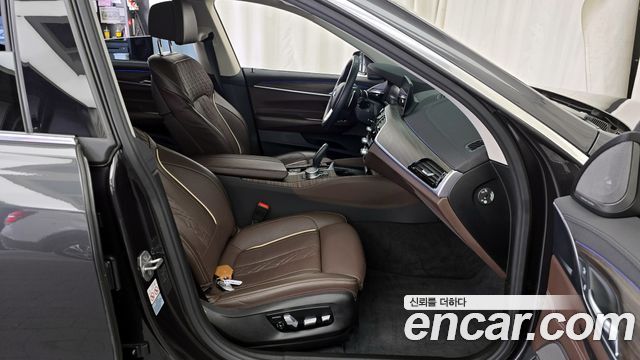 BMW Gran Turismo 640i xDrive Luxury