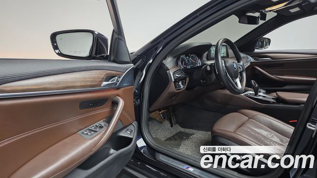 BMW 5-Series 520d M Sport Package Plus