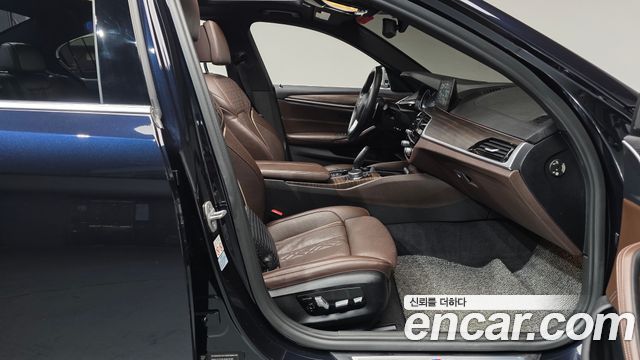 BMW 5-Series 520d M Sport Package Plus