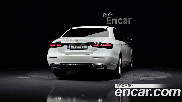 Mercedes-Benz E-Class E250 Exclusive