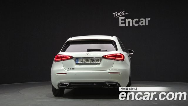 Mercedes-Benz A-Class A220 Hatchback