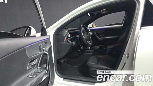 Mercedes-Benz A-Class A220 Hatchback