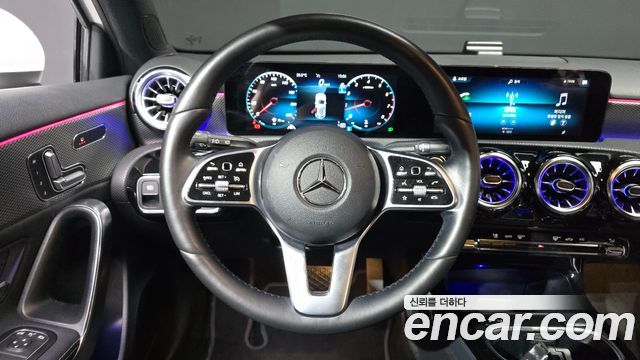 Mercedes-Benz A-Class A220 Hatchback
