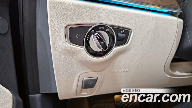 Mercedes-Benz E-Class E300e 4MATIC Exclusive