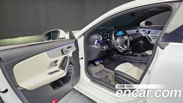 Mercedes-Benz CLA-Class CLA250 4MATIC