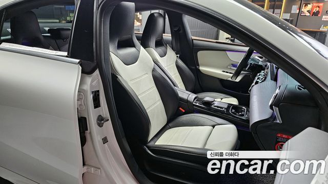 Mercedes-Benz CLA-Class CLA250 4MATIC