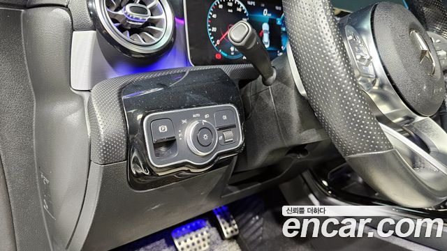 Mercedes-Benz CLA-Class CLA250 4MATIC