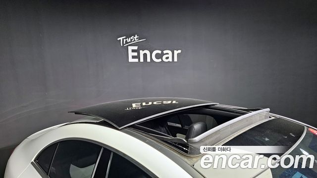 Mercedes-Benz CLA-Class CLA250 4MATIC