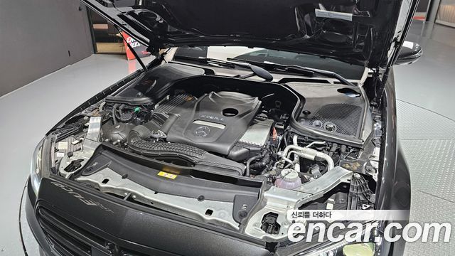 Mercedes-Benz E-Class E300e 4MATIC Exclusive