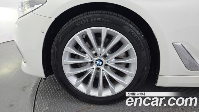 BMW 5-Series 520d Luxury Special Edition