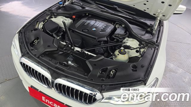 BMW 5-Series 520d Luxury Special Edition