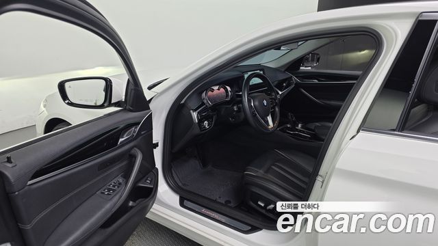 BMW 5-Series 520d Luxury Special Edition
