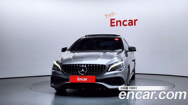 Mercedes-Benz CLA-Class CLA250 4MATIC AMG Line