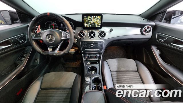 Mercedes-Benz CLA-Class CLA250 4MATIC AMG Line
