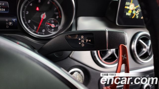 Mercedes-Benz CLA-Class CLA250 4MATIC AMG Line