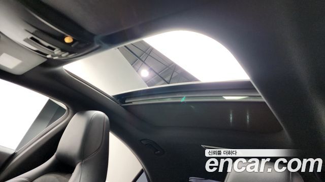 Mercedes-Benz CLA-Class CLA250 4MATIC AMG Line