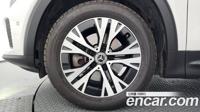 Mercedes-Benz GLB-Class GLB200 d