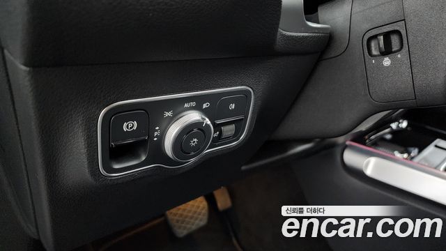 Mercedes-Benz GLB-Class GLB200 d