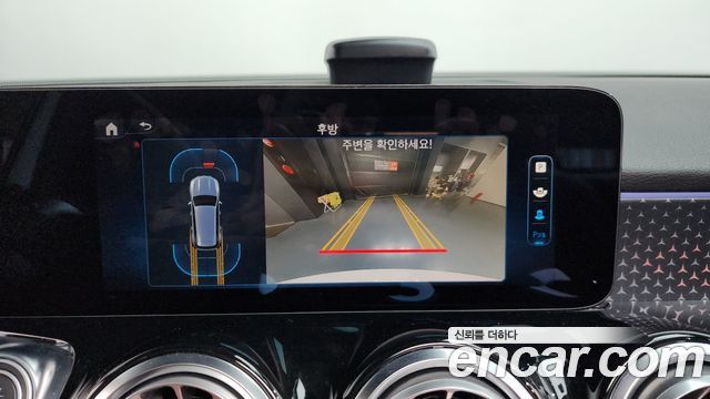 Mercedes-Benz GLB-Class GLB200 d