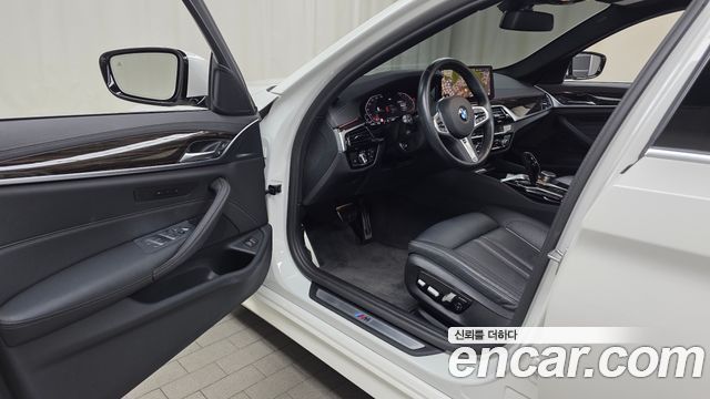 BMW 5-Series 520i M Sport