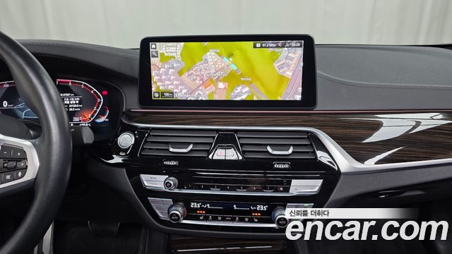 BMW 5-Series 520i M Sport