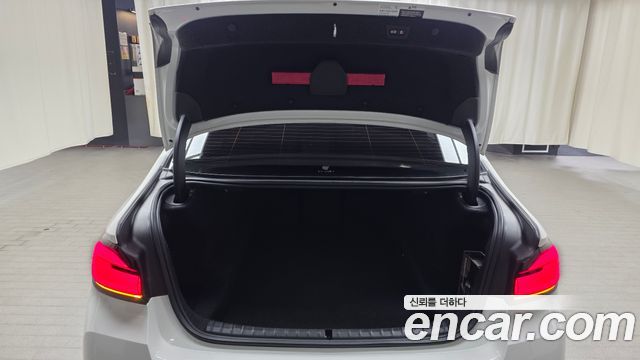 BMW 5-Series 520i M Sport