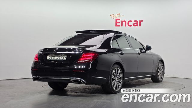 Mercedes-Benz E-Class E450 4MATIC Exclusive