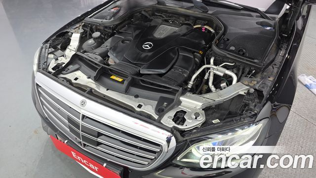 Mercedes-Benz E-Class E450 4MATIC Exclusive