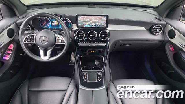 Mercedes-Benz GLC-Class GLC300e 4MATIC