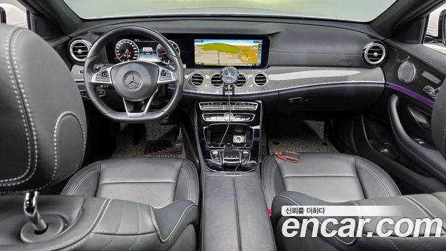 Mercedes-Benz E-Class E300 4MATIC AMG Line