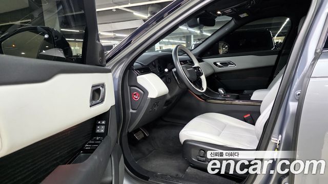 Land Rover Range Rover Velar 2.0 P400E Dynamic SE